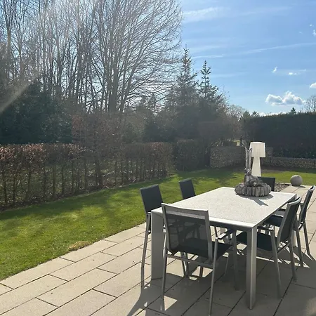 Am Waldrand Holiday home Riedenburg